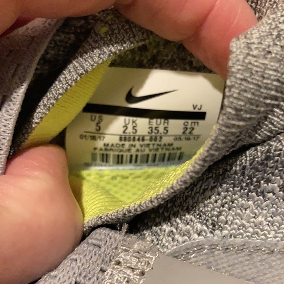 Nike RN Motion Flyknit. Excellent, like new condition. Worn once. - Picture 4 of 4